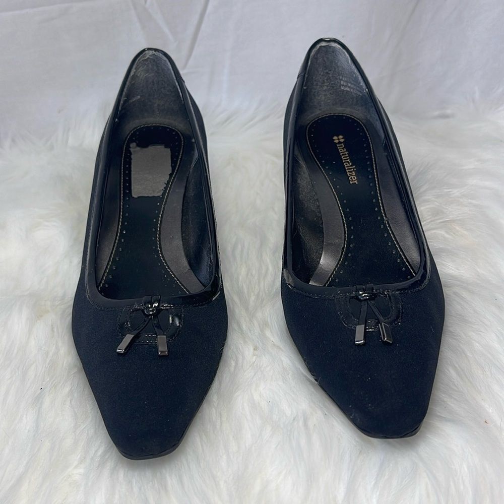 Naturalizer Alla‎ Black Faux Sueded Kitten Heels Sz 7.5